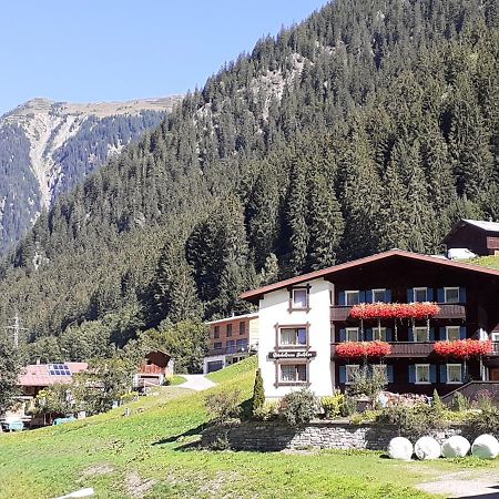 Gaestehaus Sahler Gaschurn Exterior foto